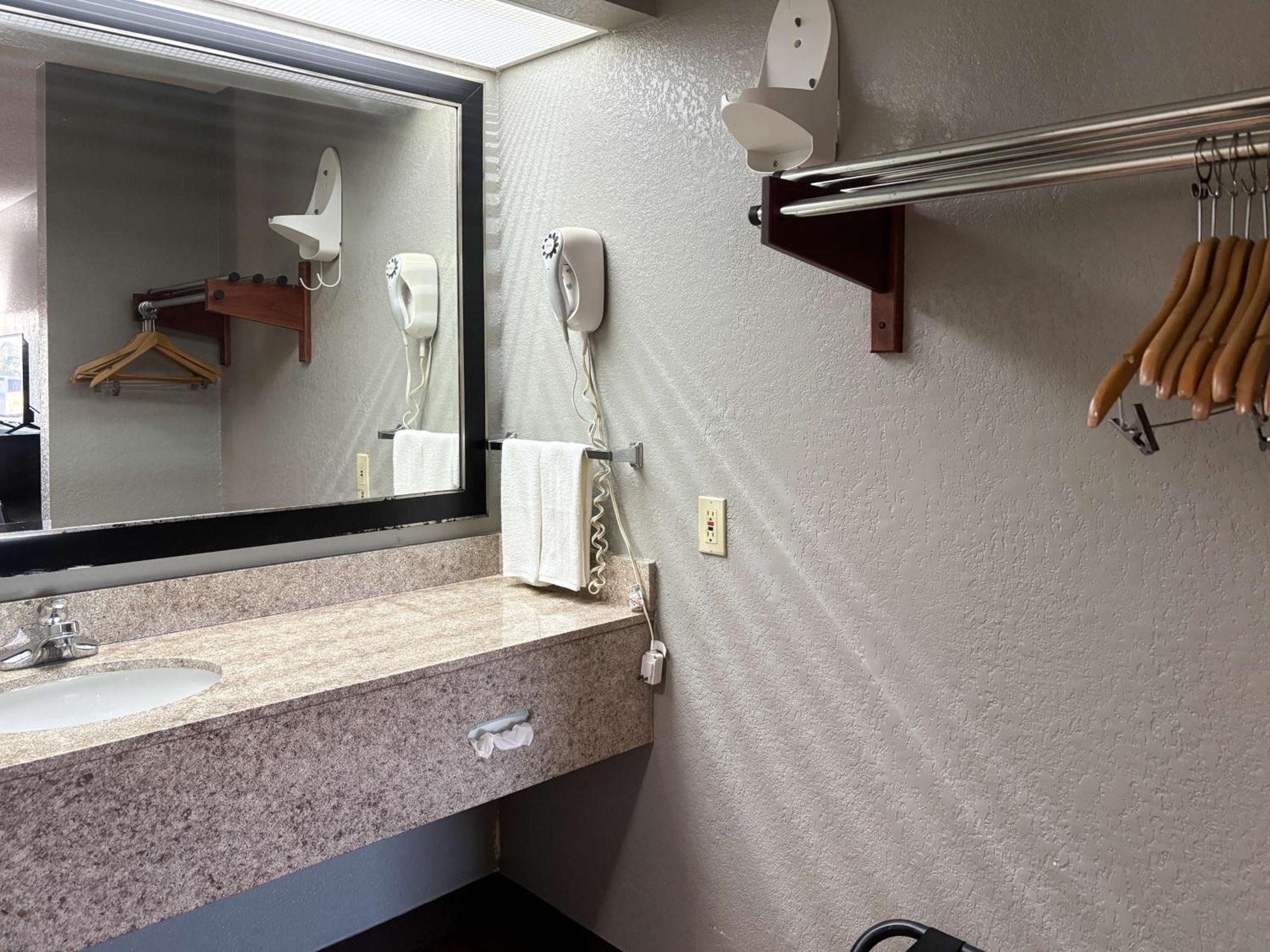 Motel 6 Prattville Al Eksteriør bilde